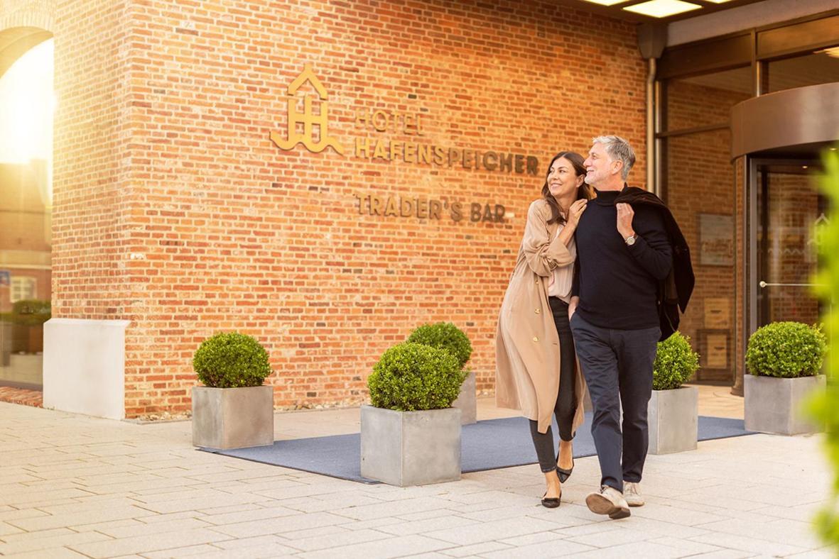 Hotel Hafenspeicher Leer Bagian luar foto